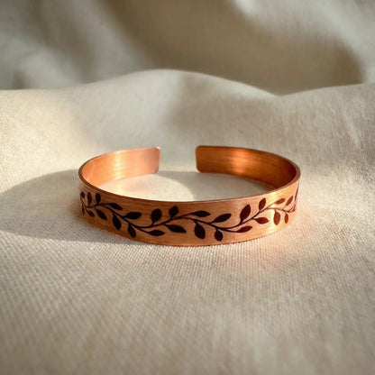 Yaprak Desenli Bakır Bileklik