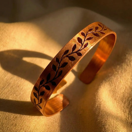 Yaprak Desenli Bakır Bileklik