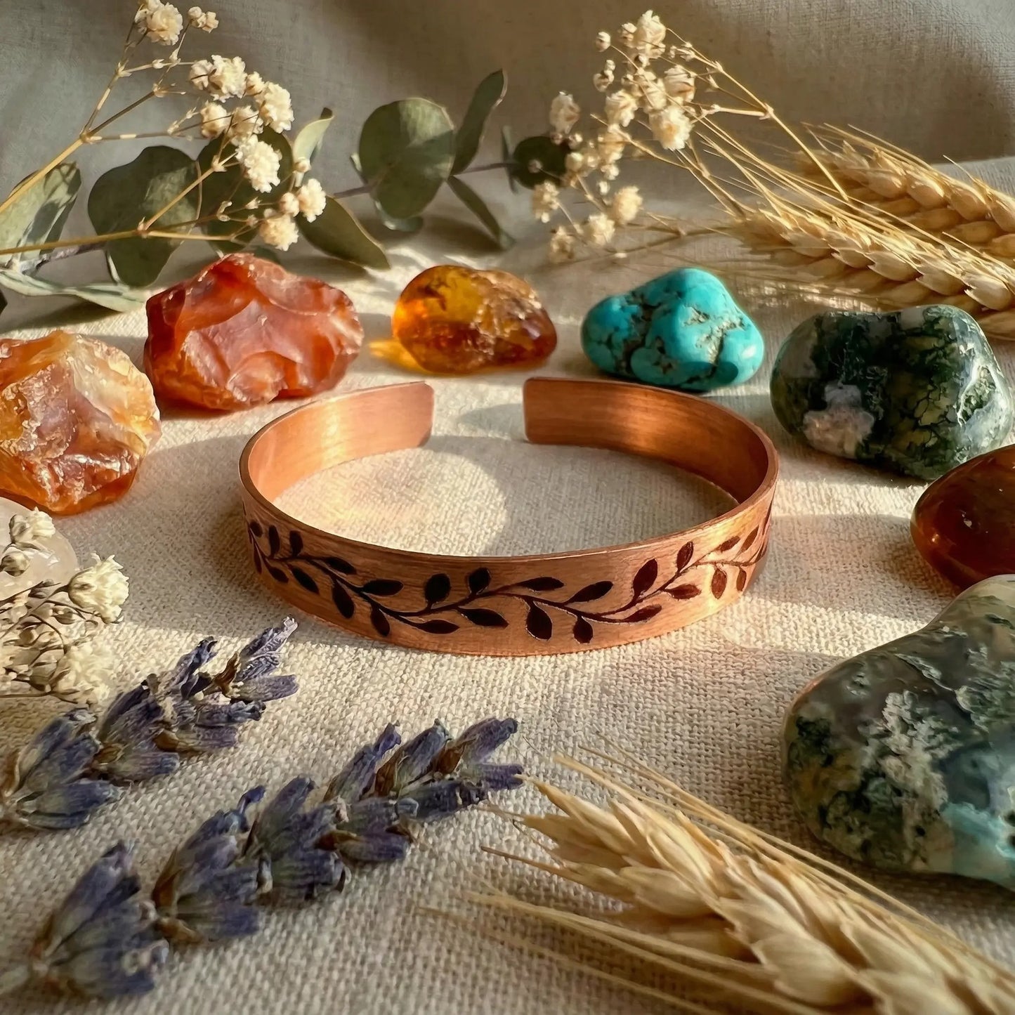 Yaprak Desenli Bakır Bileklik